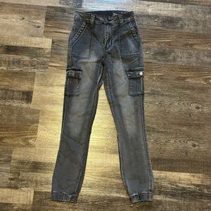 #0027 VIP Charcoal Utility Leggings